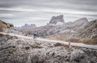 Volkswagen R Gravelbike Experience - die Alpenüberquerung für Abenteurer und Genussbiker